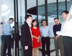 广东省工业和信息化局莅临球盟会官网-球盟会(中国)一站式服务官网调研制造业创新中心建设情况 